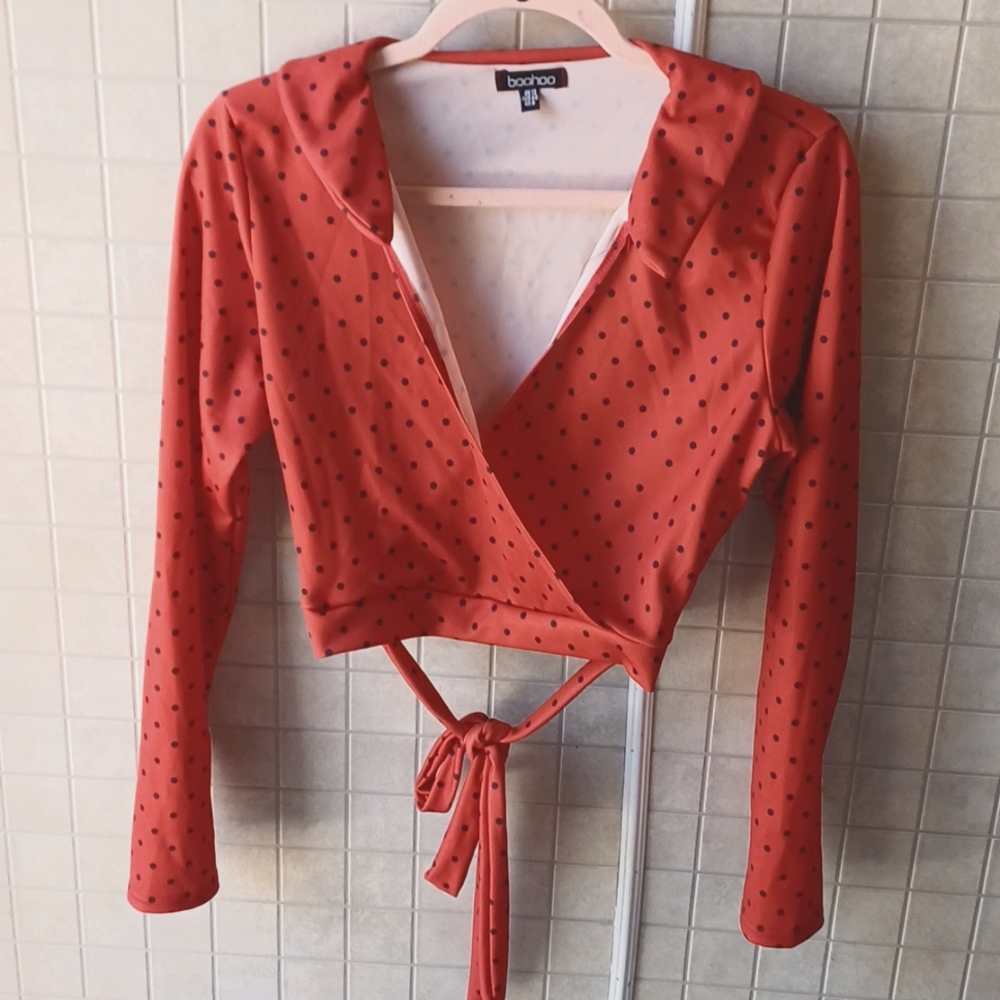 Boohoo Cropped Red Polkadot Top